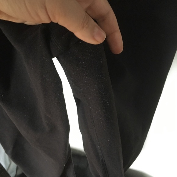 New Balance grey/pink work out leggings, Large - Picture 3 of 4